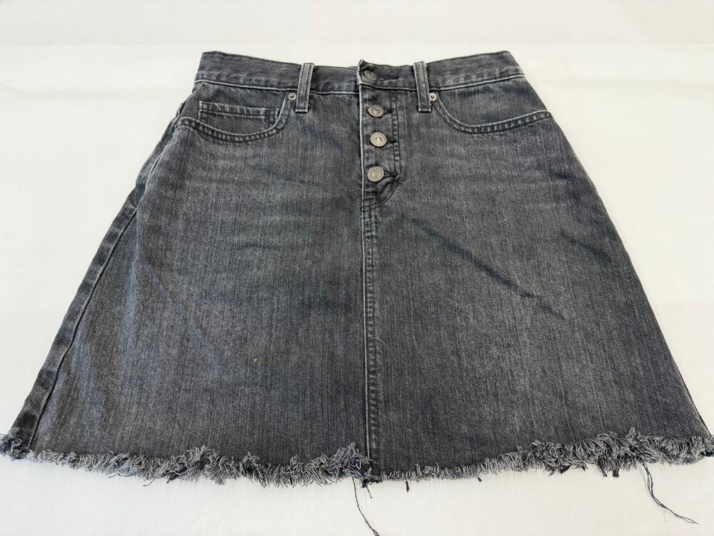 Uniqlo Washed Black Denim Button Fly Mini Skirt Raw Fringe Hem Size 4